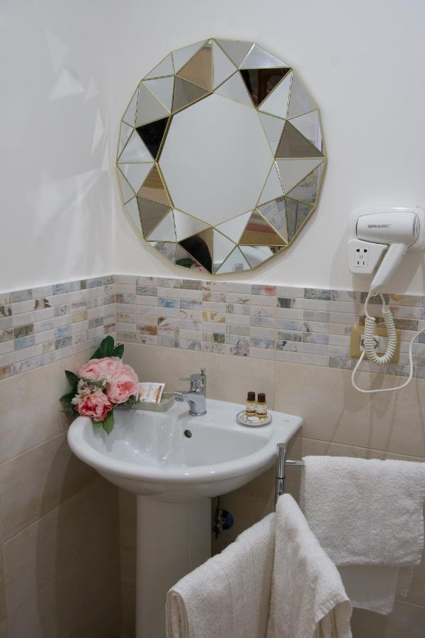 Domus Aurea Bed & Breakfast Montalbano Elicona Eksteriør bilde