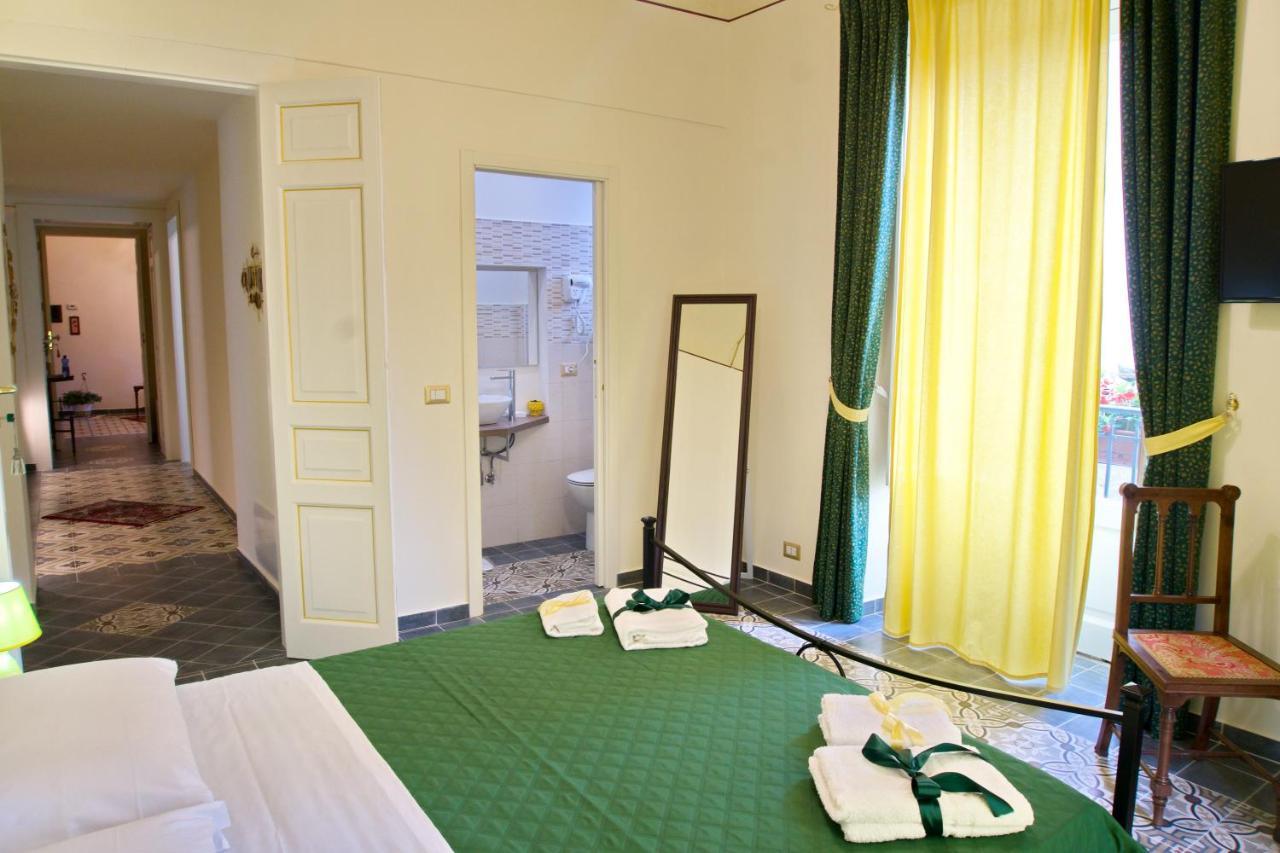 Domus Aurea Bed & Breakfast Montalbano Elicona Eksteriør bilde
