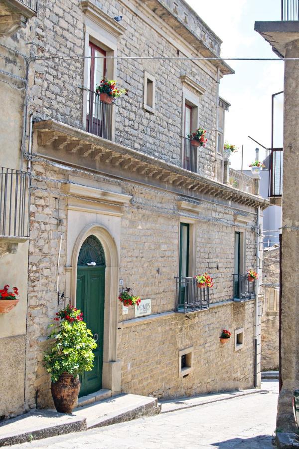 Domus Aurea Bed & Breakfast Montalbano Elicona Eksteriør bilde